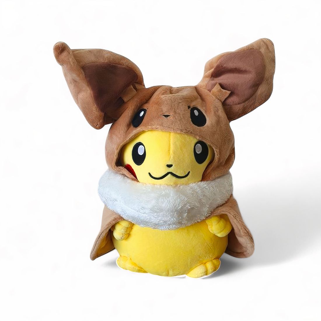 peluche pokémon - pikachu déguisé en évoli