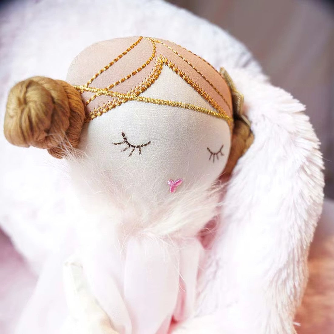 Plüschtier-Puppe Ballerina mit Dutt