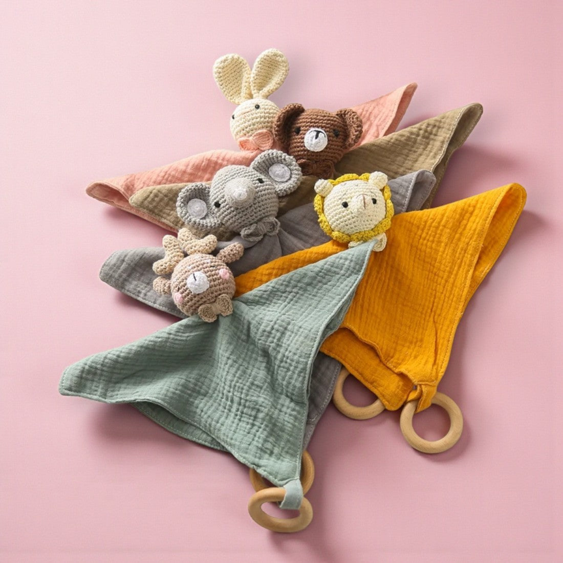 Peluche doudou plat tête cerf crochetée pour bébé
