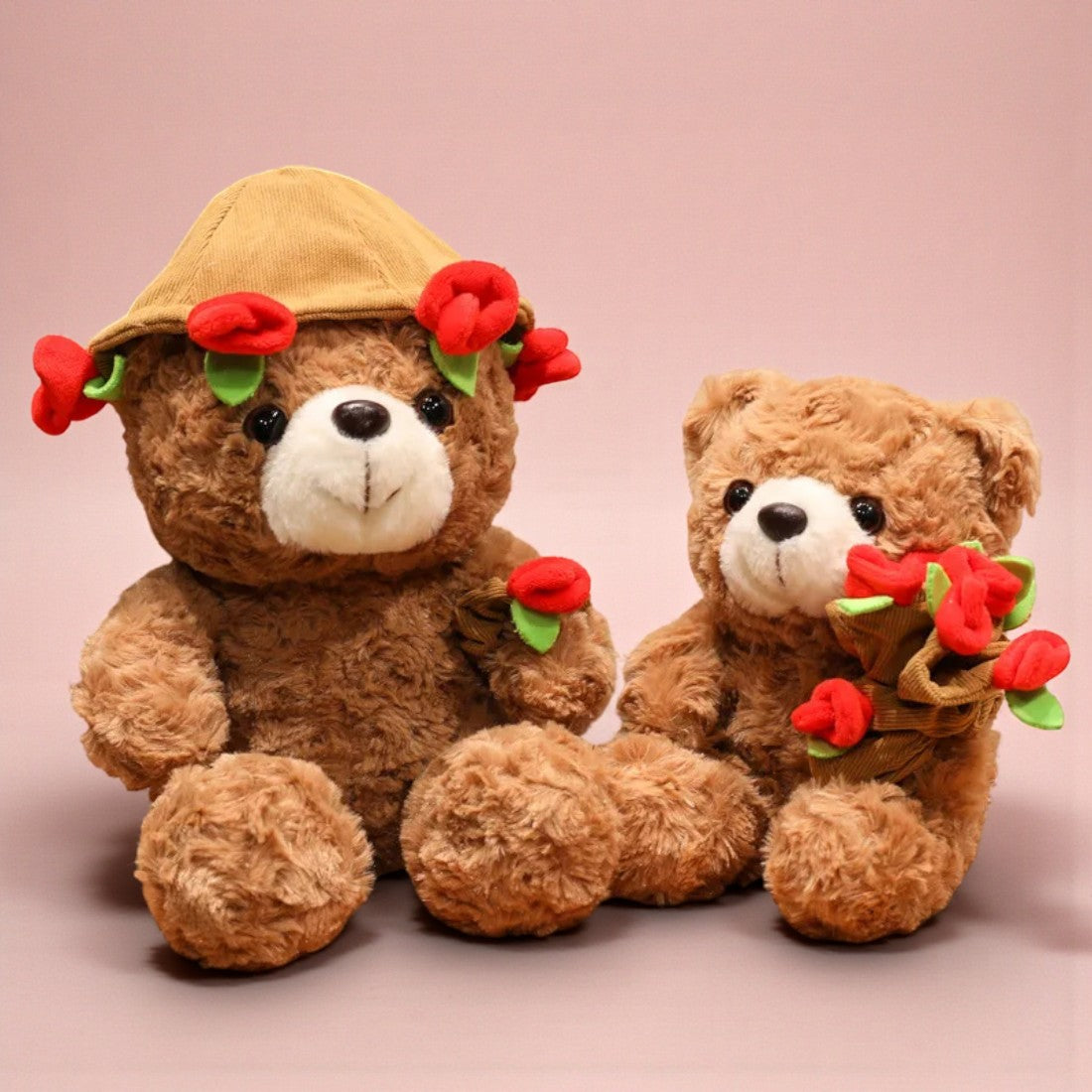Romantisches Teddybär-Plüschtier mit Blumenstrauß