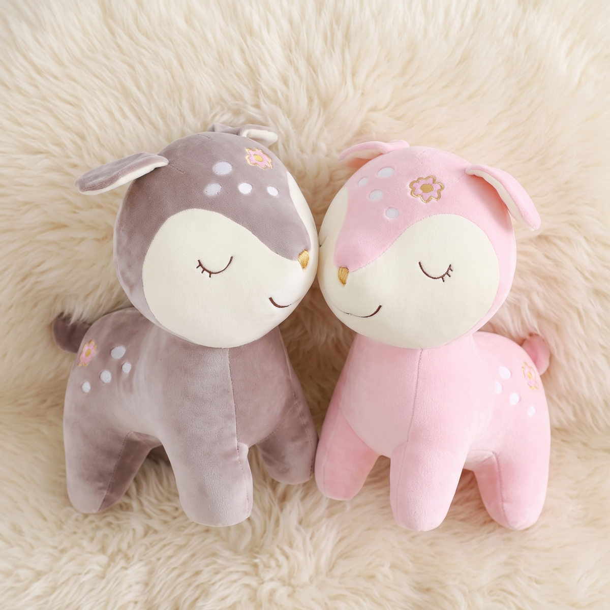 Peluche Biche Rassurante 28cm Rose ou Marron