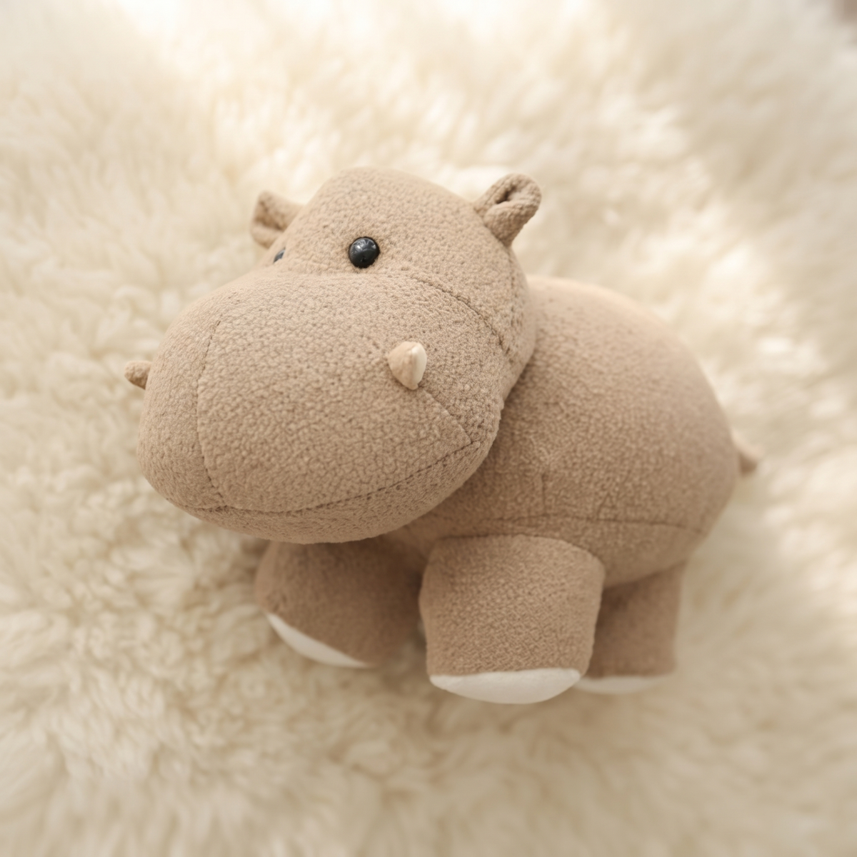 Peluche Hippopotame Debout Beige Quatre Pattes