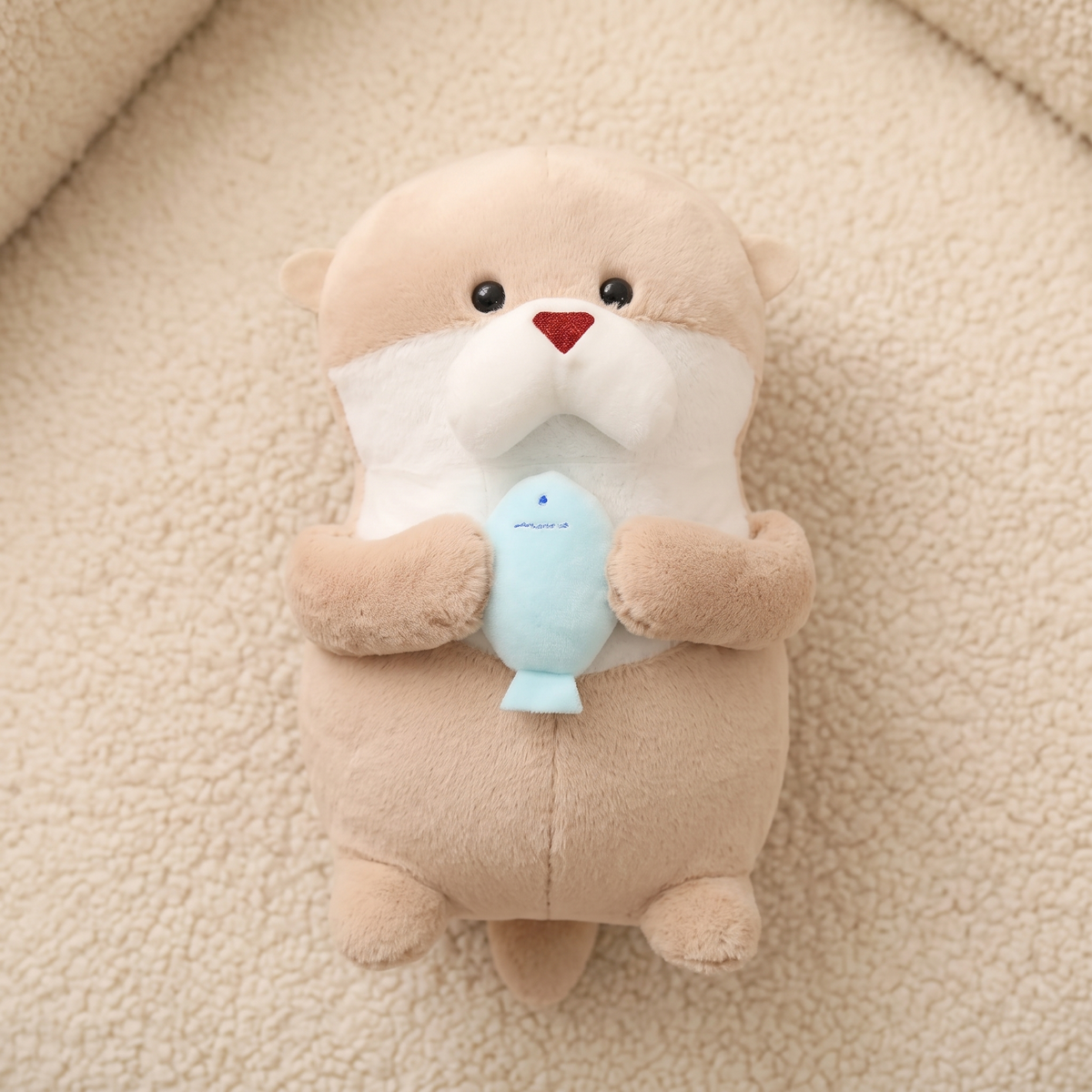 Peluche Loutre avec Poisson