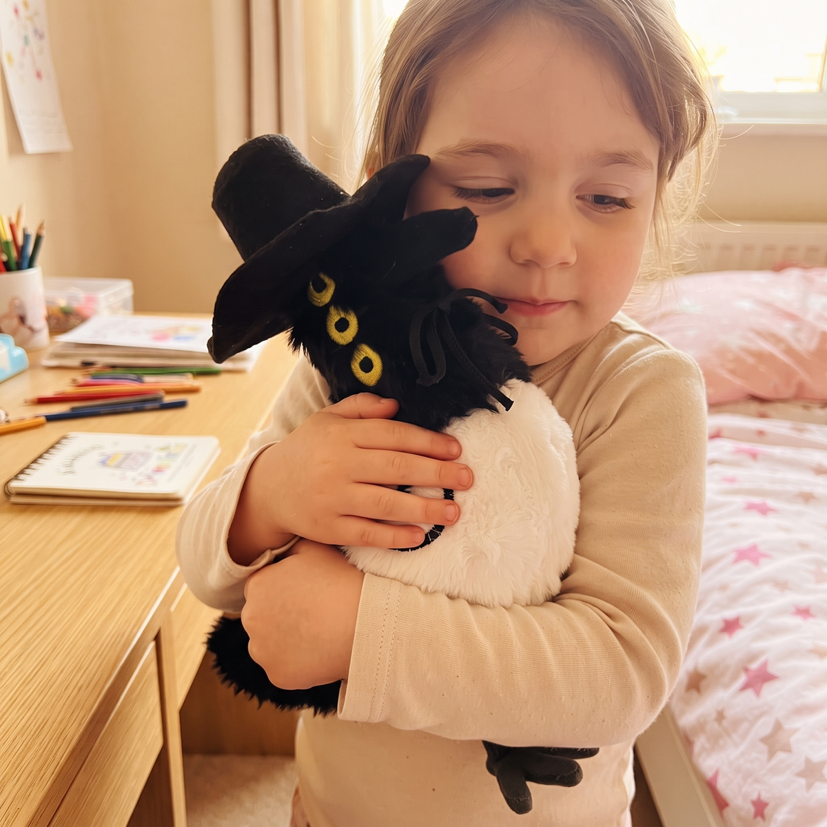 Peluche Pie Sussie Chapeau Haut-de-Forme